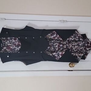 Hot Topic Black Coat with Red and Gold Floral Interior size 2x